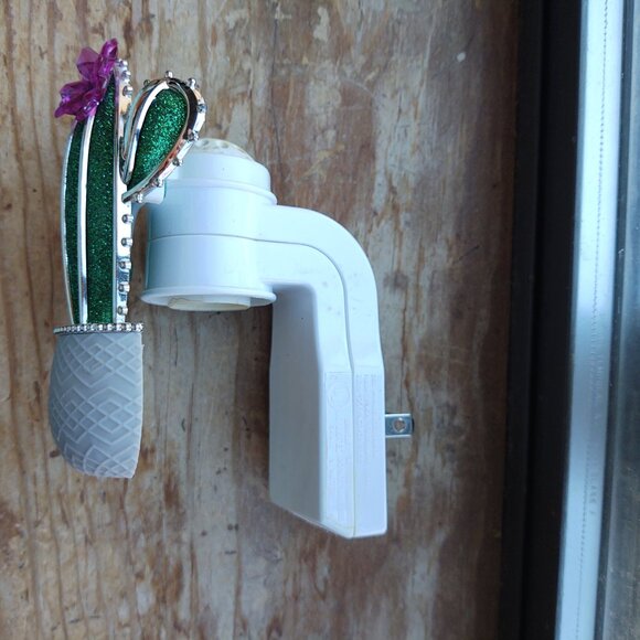 DESERT SPARKELE CACTUS FLOWER POT PLUG IN BATH & BODY WORKS  WALL FLOWER SERIES - Picture 2 of 4